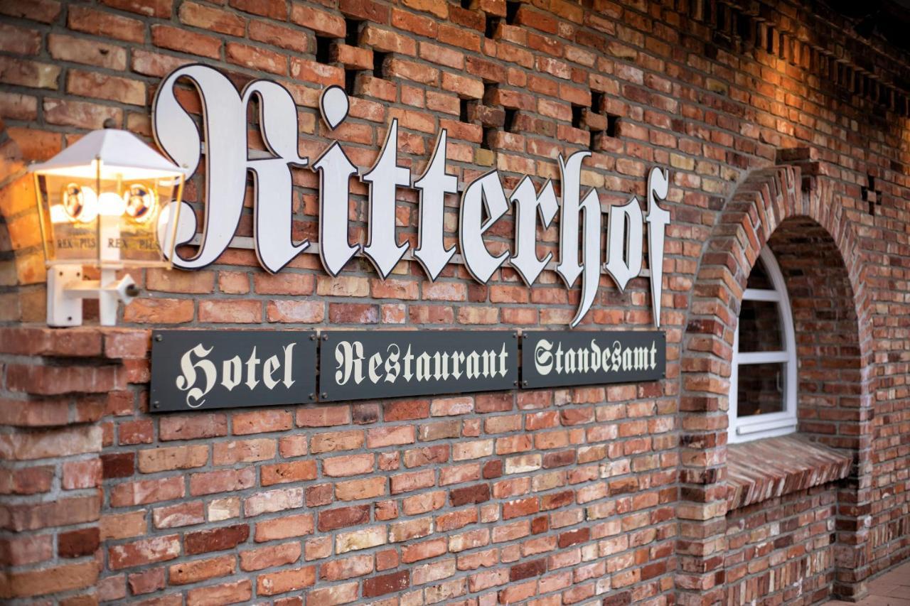 Отель Ritterhof Kampehl Neustadt  Экстерьер фото